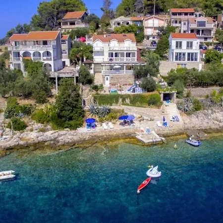 Rosa Apartmans N.5 Vela Luka